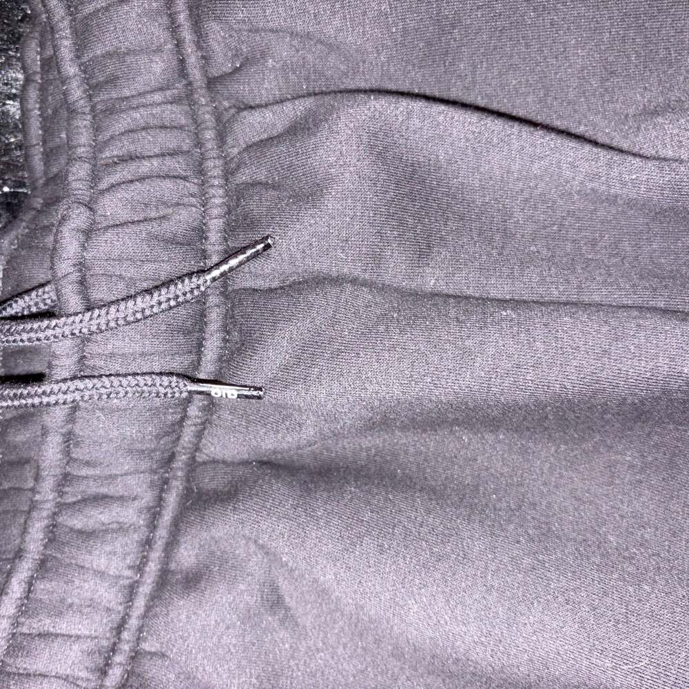 ALO Accolades Straight-Leg Logo Sweatpants In Black - Women's L NWT - Picture 4 of 5